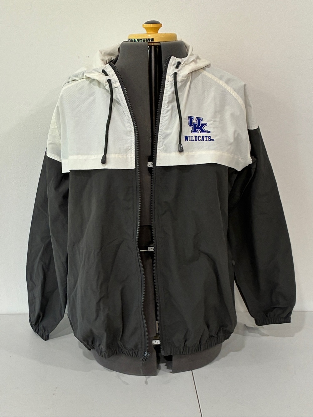 Top of the World UK Wildcats Women's Colorblock Full Zip Hooded Windbreaker M